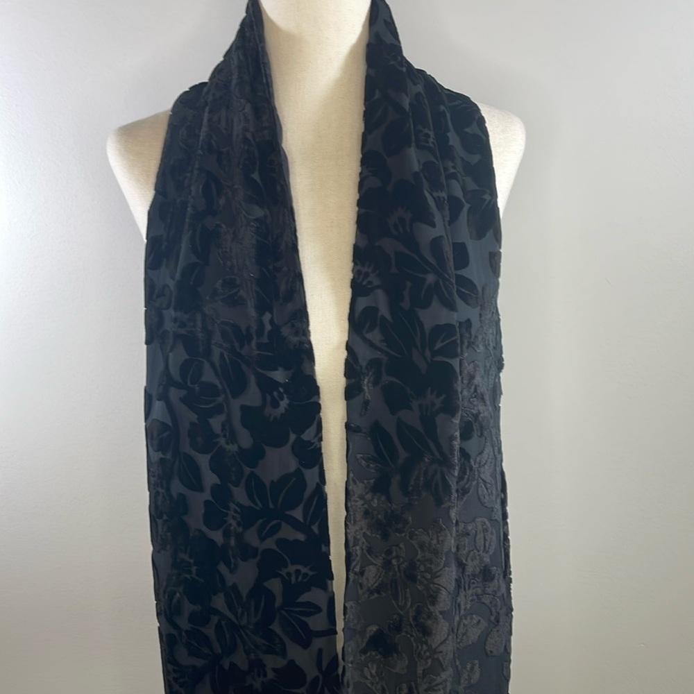 ADG brand rayon/silk blend velvet flower pattern scarf